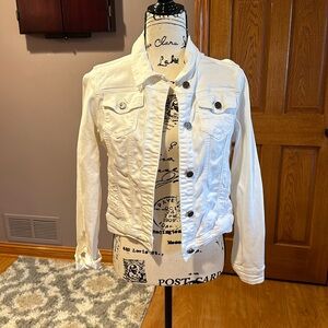 White denim jean jacket size M